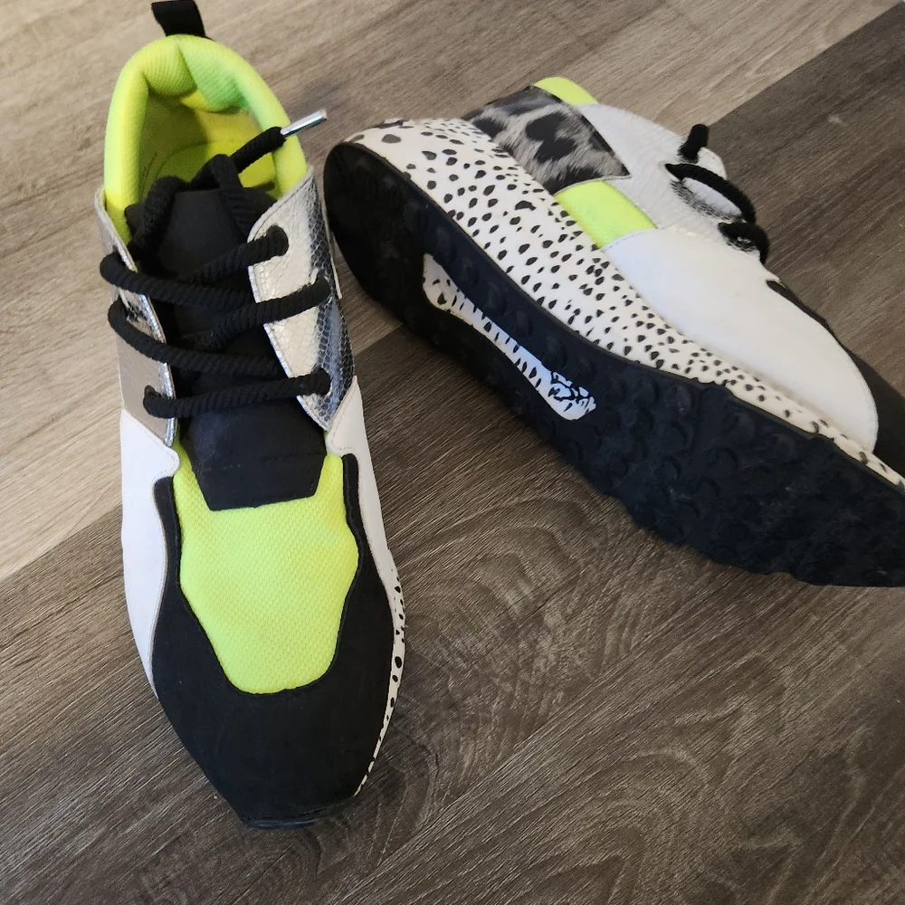 Steve Madden Neon Yellow Black Chunky Sneakers, Women’s 11